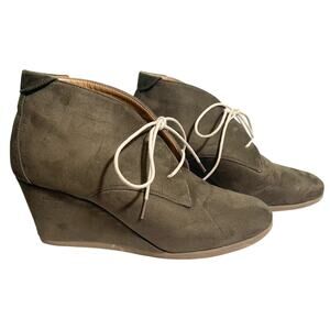 Ashley Stewart Women's Green Faux Suede Lace-Up Wedge Close Shoe Booties Size 11